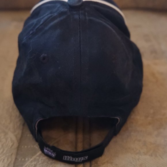 Black Sacramento Kings Strapback Hat - Picture 2 of 6